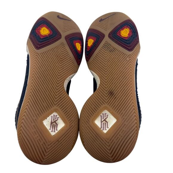 Nike Kyrie 3 G's Obsidian Gold Summit White Midtop Sneakers Men's Size 11 - Picture 10 of 11